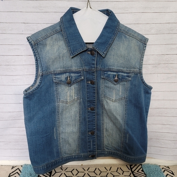 WRANGLER DENIM VEST, SZ LARGE - Picture 1 of 8